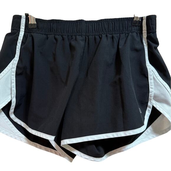 Xersion Black and White Short Athletic Shorts - Size Small - Picture 1 of 4